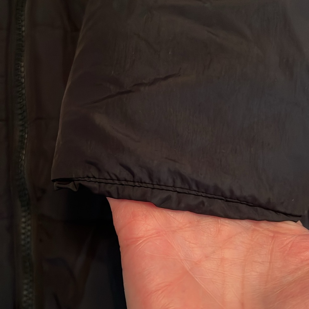 Women’s Black North Face Jacket size Medium Preowned like new - Picture 6 of 10